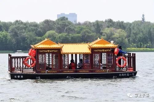 长春南湖画舫夜游,想坐游轮旅游玩
