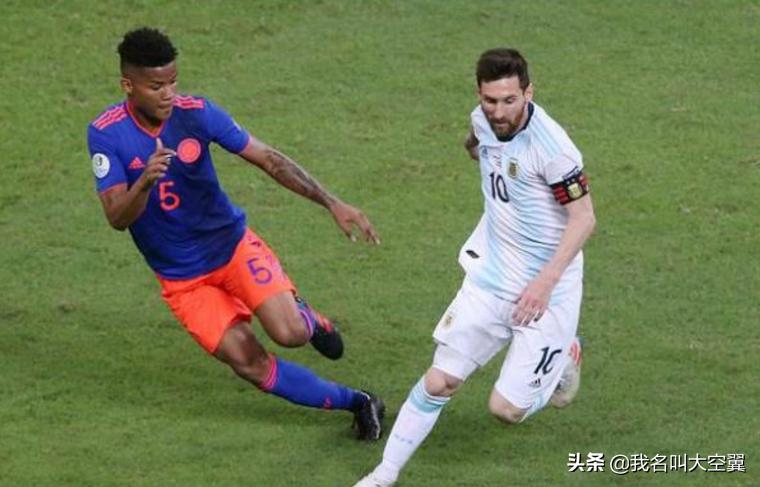 美洲杯首战结束后，阿根廷男足的弱点浮出水面，不解决谈何夺冠
