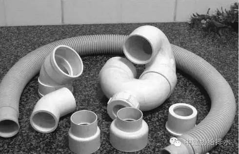 厨房洗菜盆下水管和排水管道连接,厨房洗菜池下水管安装视频教程