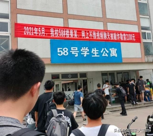 「沙雕图」垂死“棺”中惊坐起，打牌竟然不叫我