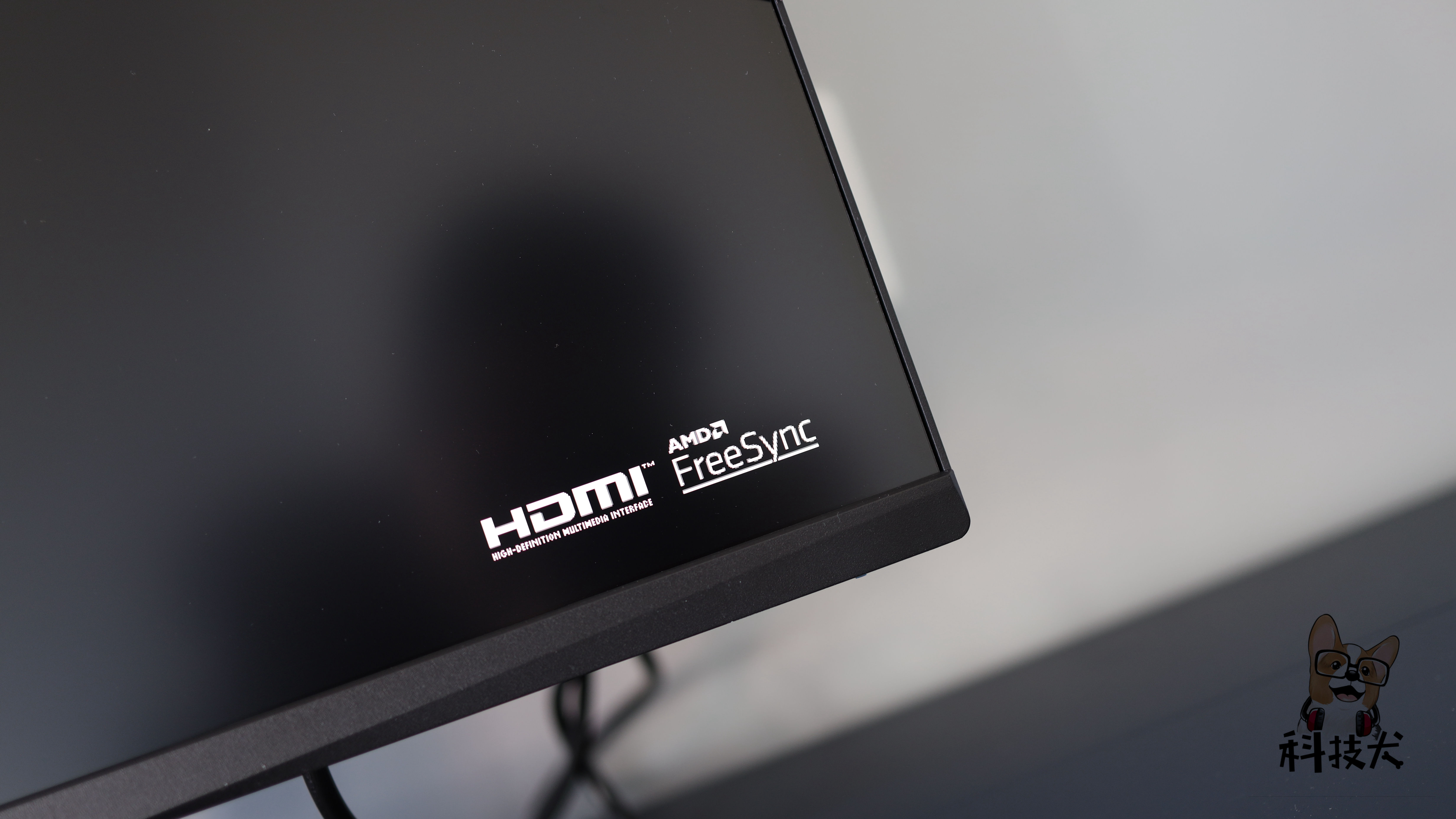 华硕电竞特工VG289Q1A显示器评测：满足日常4K影像需求