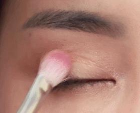 tf28号肿泡眼眼影画法新手,半扇形内双眼影画法新手