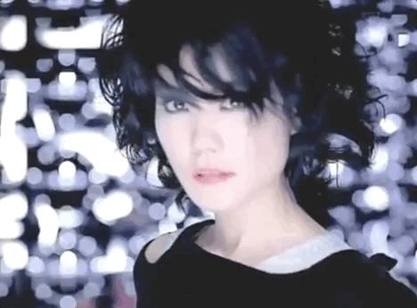 王菲经典广告照片,发几张王菲在90年代初做的广告