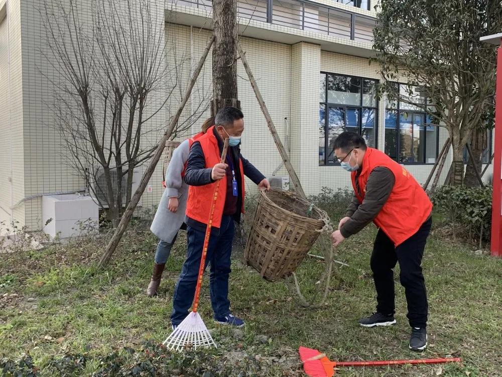 文明郫都丨守护生态颜值，郫都志愿者在行动！
