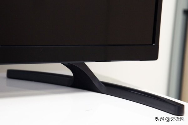 创维酷开70c70与m70差别,70寸电视观看效果