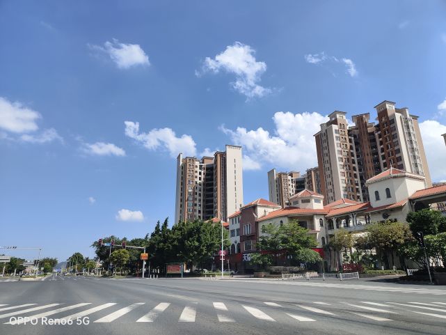 opporeno6到底值不值得入手,目前opporeno6值得入手吗