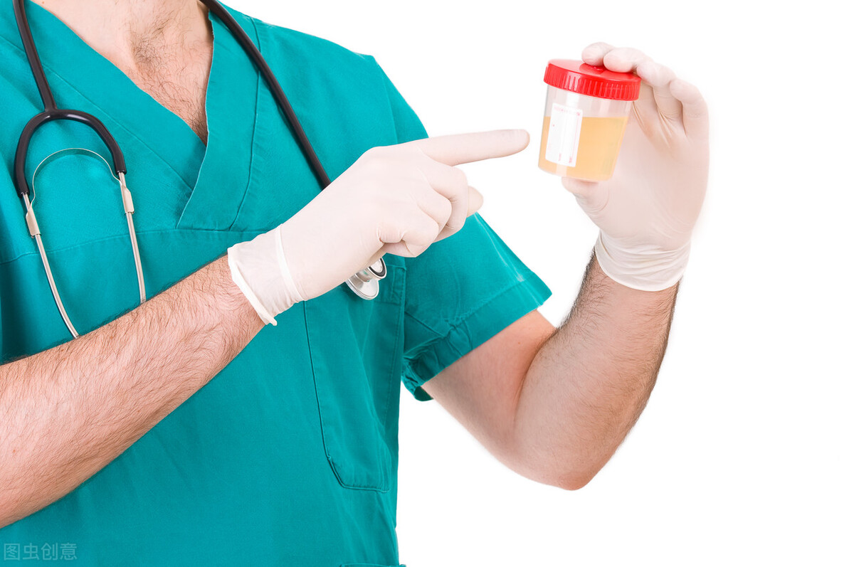 尿酸过高的人得警惕这几个危害,尿酸高该不该用药记住这两个指标