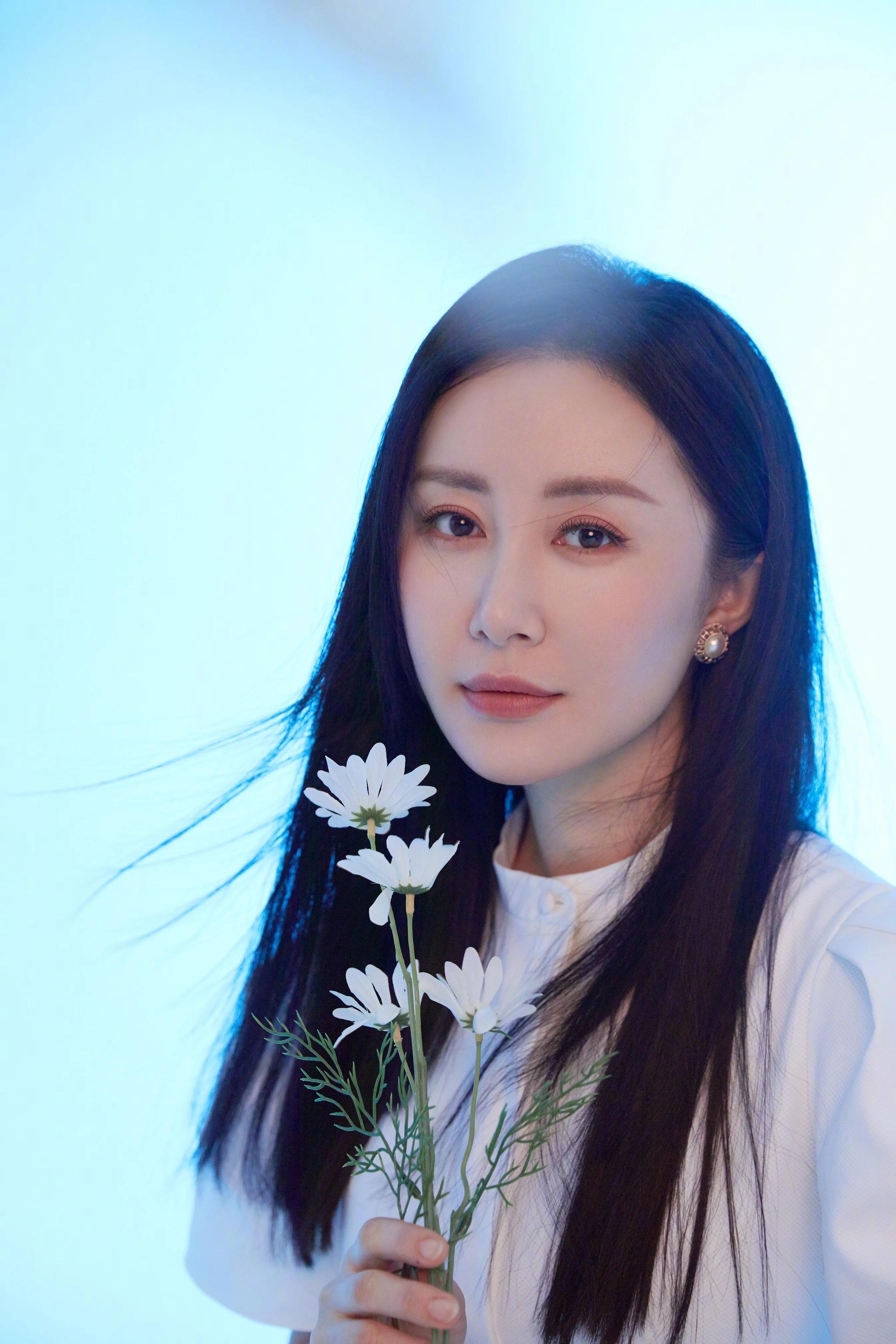 从小跟在我屁股后面的跟屁虫，她最后成了我的妻子