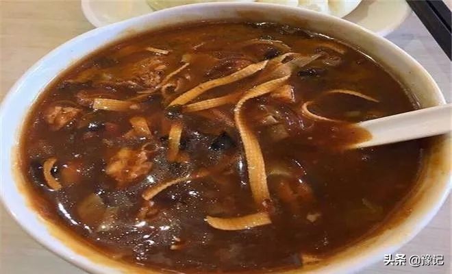 沙河孕育出胡辣汤江湖的双子星，逍遥镇和北舞渡谁更对河南人的胃