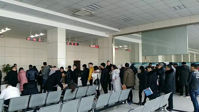 小汽车过户在哪里办理,车辆过户原车主本人不在可以过吗