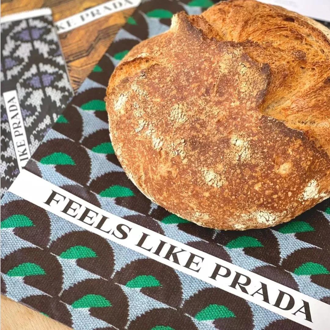 prada4000元包,prada包平均多少钱