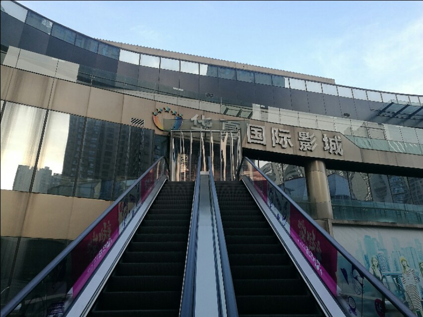 冷清清的商场现状,冷清依旧的商场