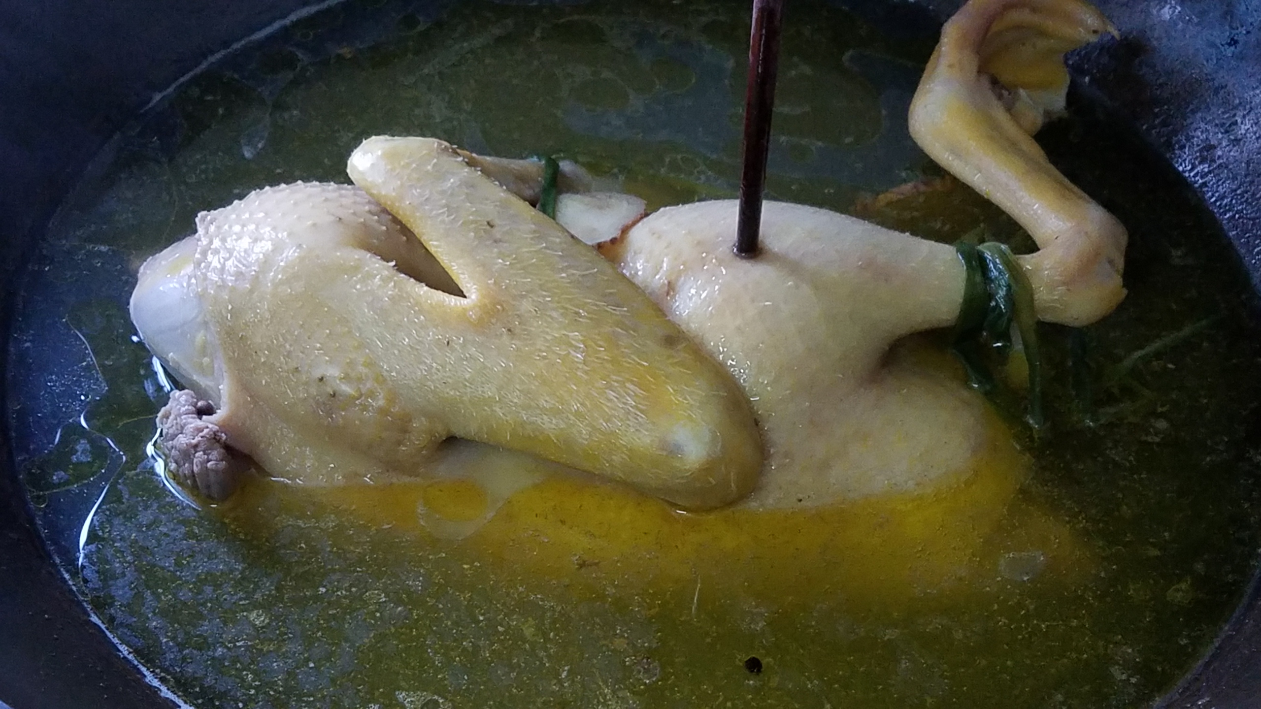 白切鸭的家常做法分享,广东白切鸭最正宗的教程