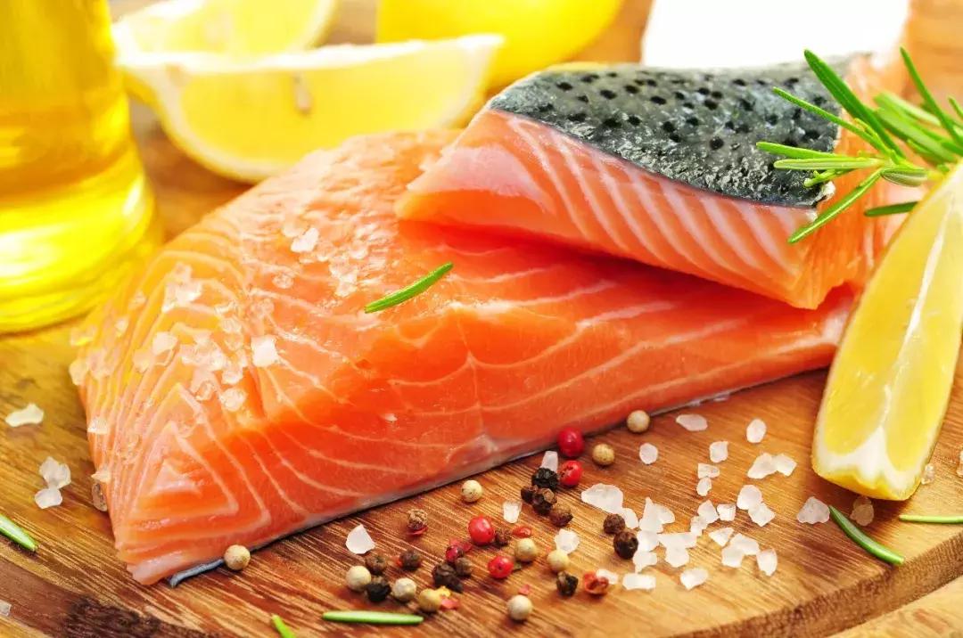 这样的三文鱼刺身你还敢吃吗,刺身三文鱼是生吃吗