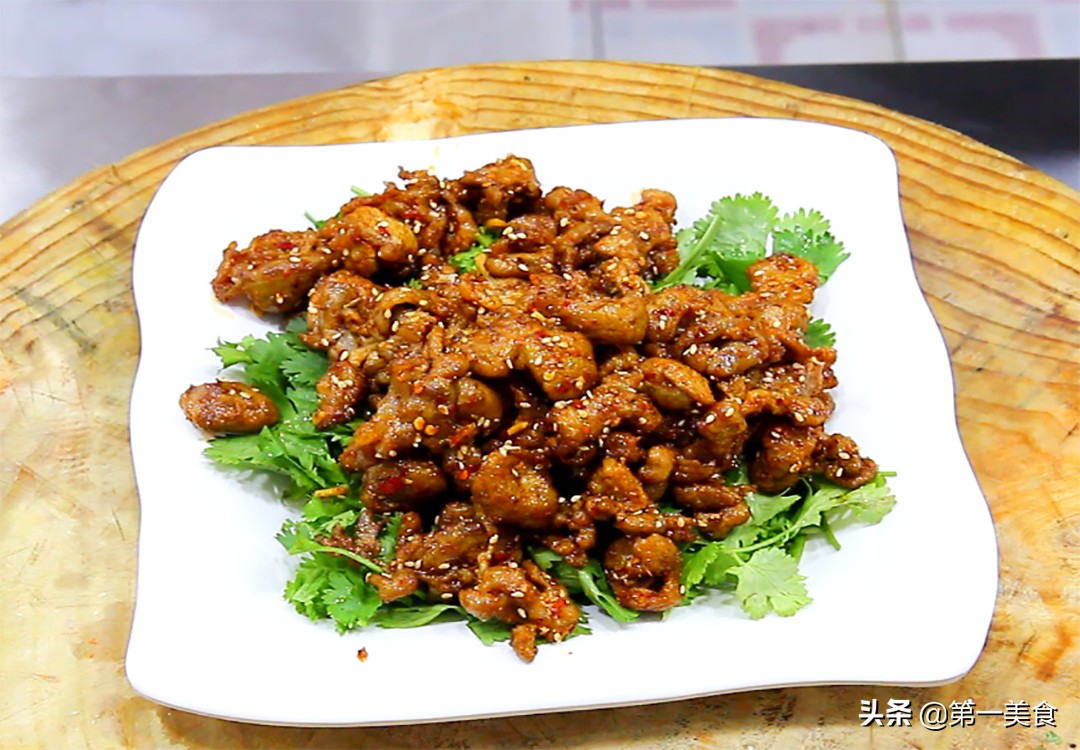 孜然羊肉正宗的做法窍门,家庭版孜然羊肉不滑油