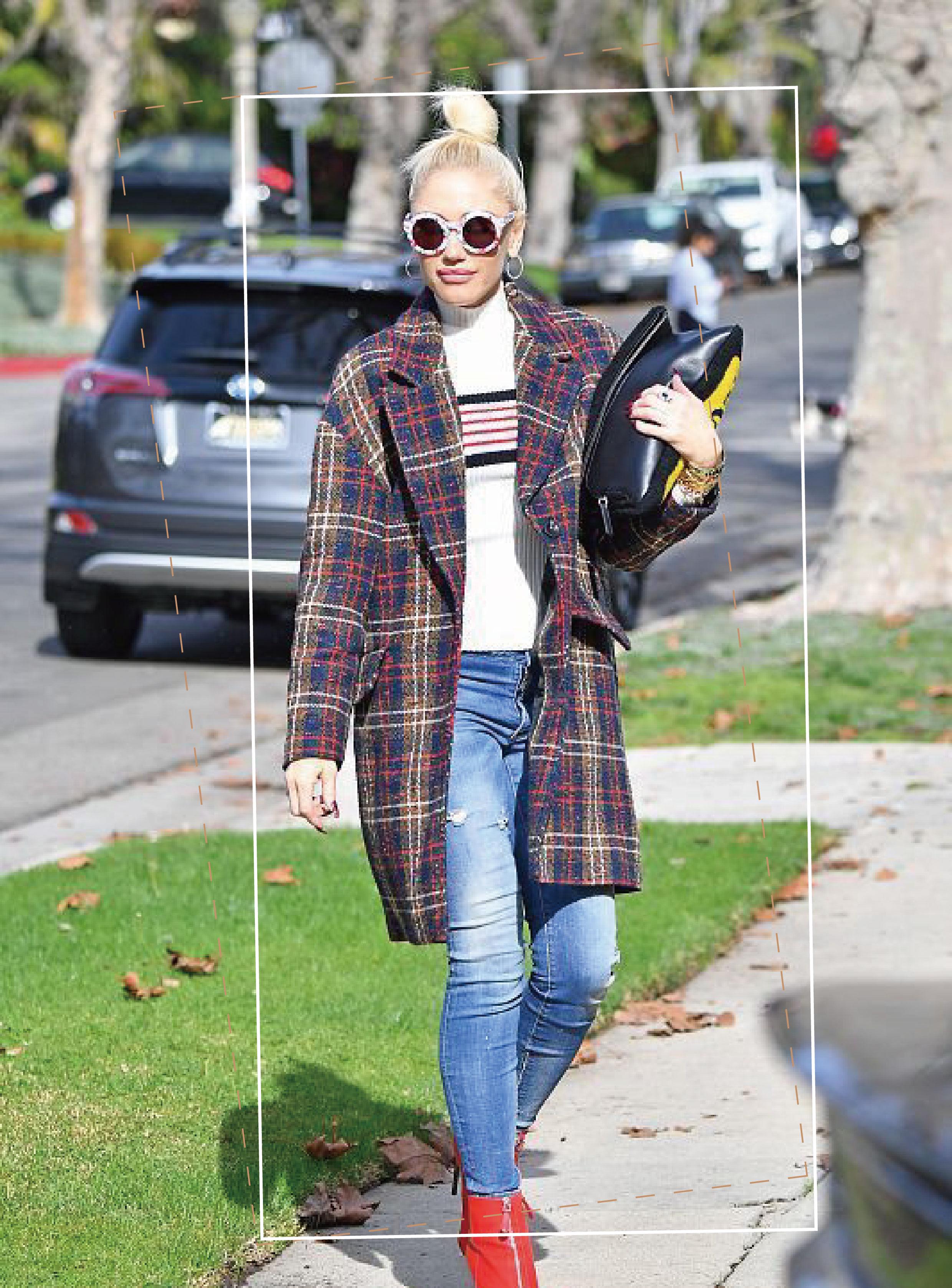 牛仔裤搭配中长款大衣,毛呢大衣牛仔裤怎么搭配好看