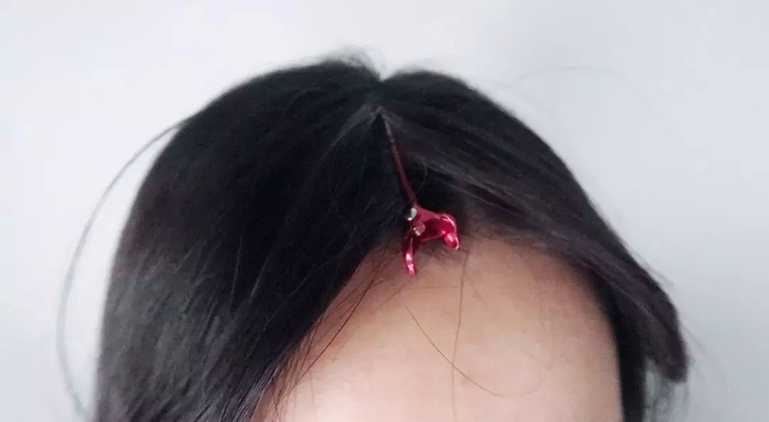 快速改善刘海炸毛,头发刘海炸毛碎发多怎么打理