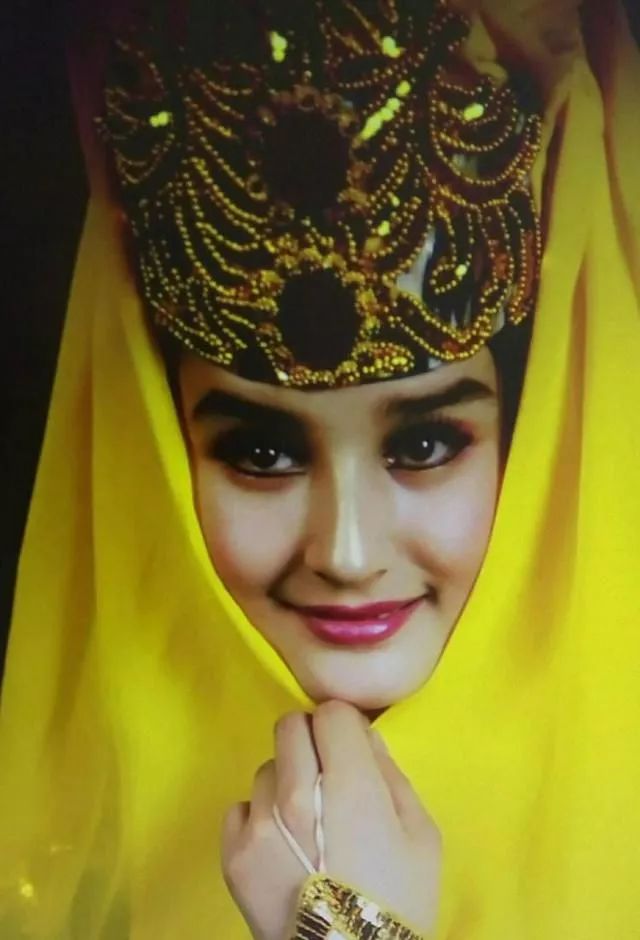 维吾尔族人中为什么有黄人也有白人？吐鲁番的与南疆的有一定差别