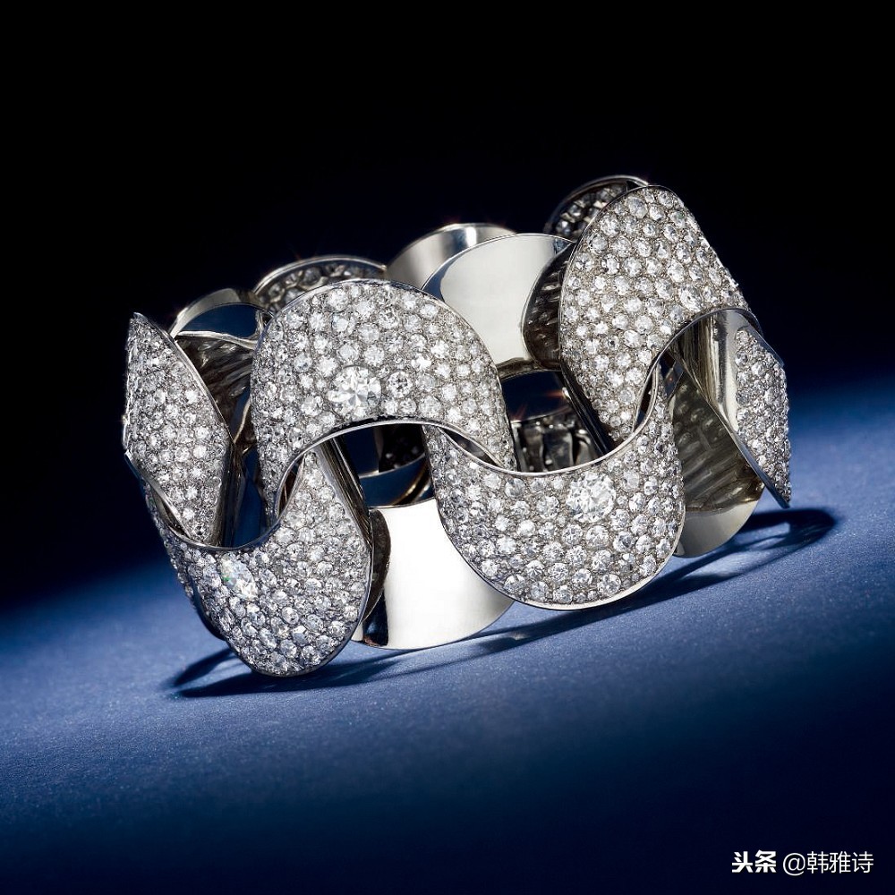 Bulgari宝格丽8.08ct鲜彩蓝钻戒指100000000元左右成交