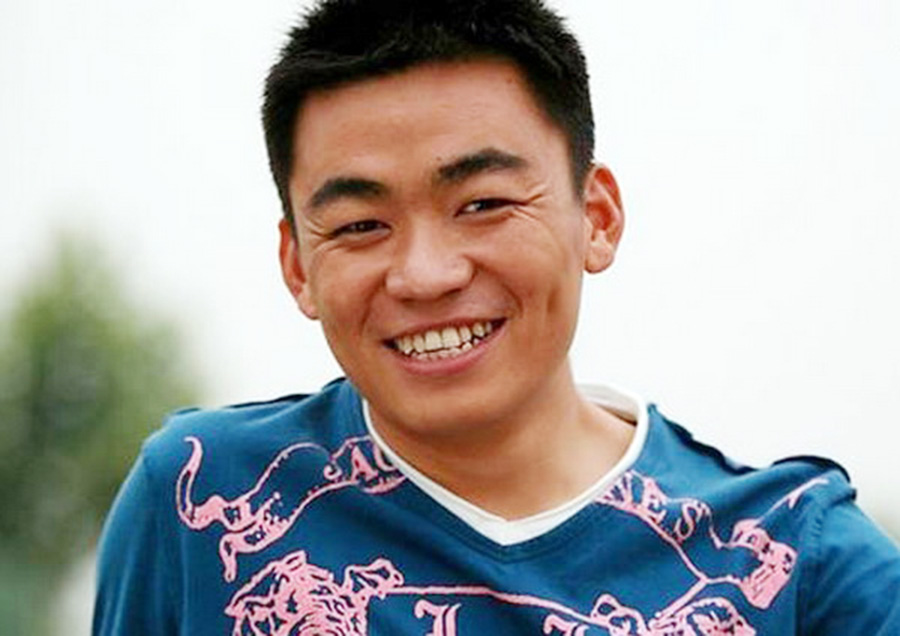 哪一年岳云鹏14岁郭德纲26岁,岳云鹏王宝强郭德纲马云成长史