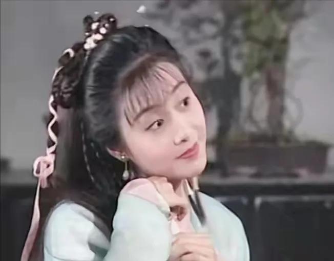 港台女星古装头饰,港剧古装小辫子发型