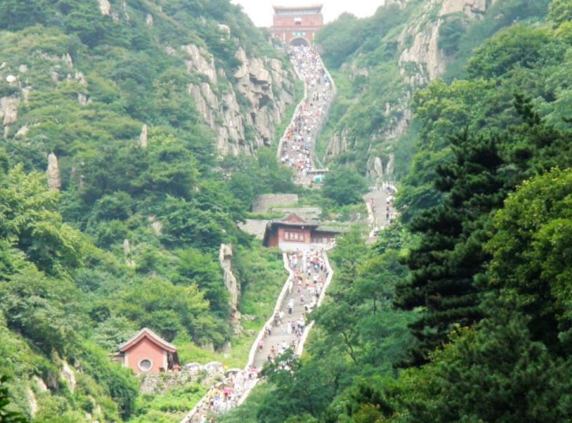 泰山挑山工的工作为什么不用缆车,为什么泰山挑山工不用缆车运东西