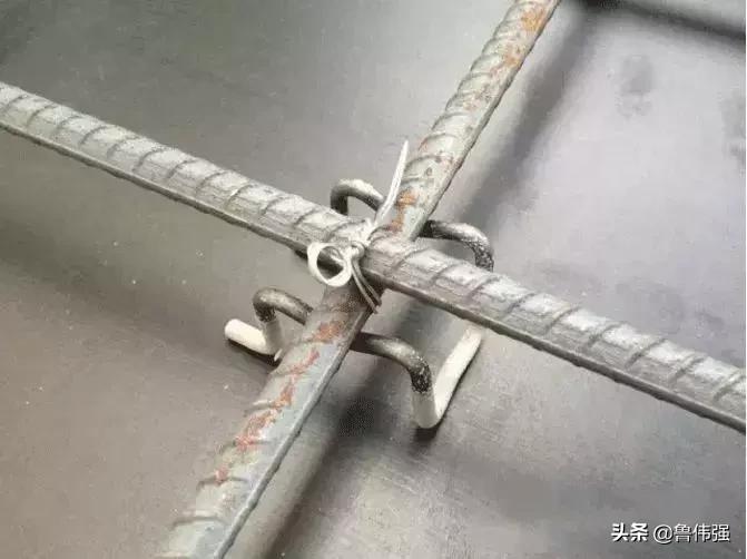 钢筋保护层有什么作用,钢筋保护层不均匀