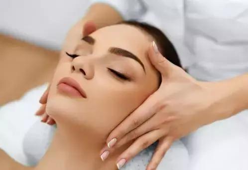 祛斑祛皱最有效的方法,每天祛斑5分钟见效