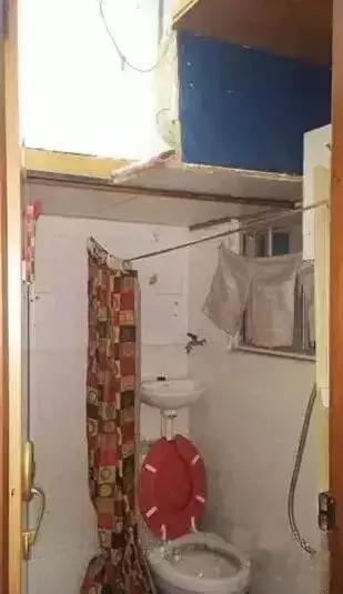 香港鸽笼房和棺材房真实生活,香港的棺材房是怎么样的