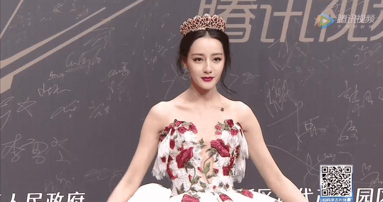 30个红毯热搜自成一派！看看婚庆届最高规格买家秀