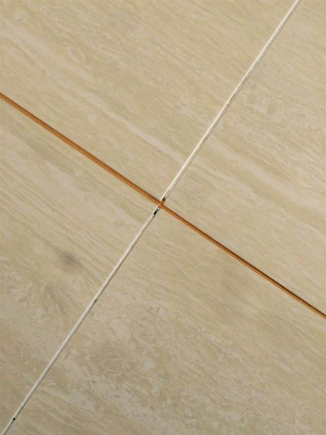 瓷砖美缝四十五一米是不是有点贵,瓷砖现在美缝