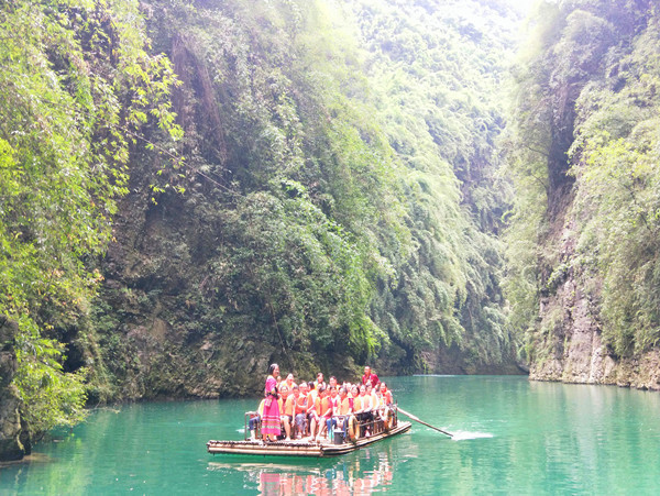 彭水阿依河旅游路线,重庆彭水阿依河漂流双人行攻略