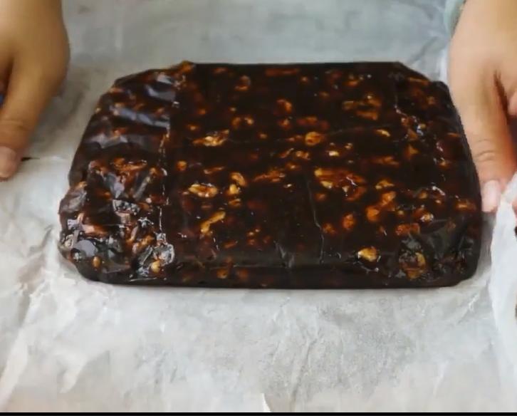 自制红枣核桃糕比阿胶糕还好吃,红枣山药核桃八珍糕