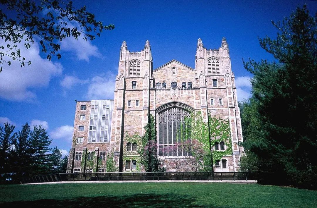 华尔街投行最青睐的商学院,盘点当今世界十大顶级商学院