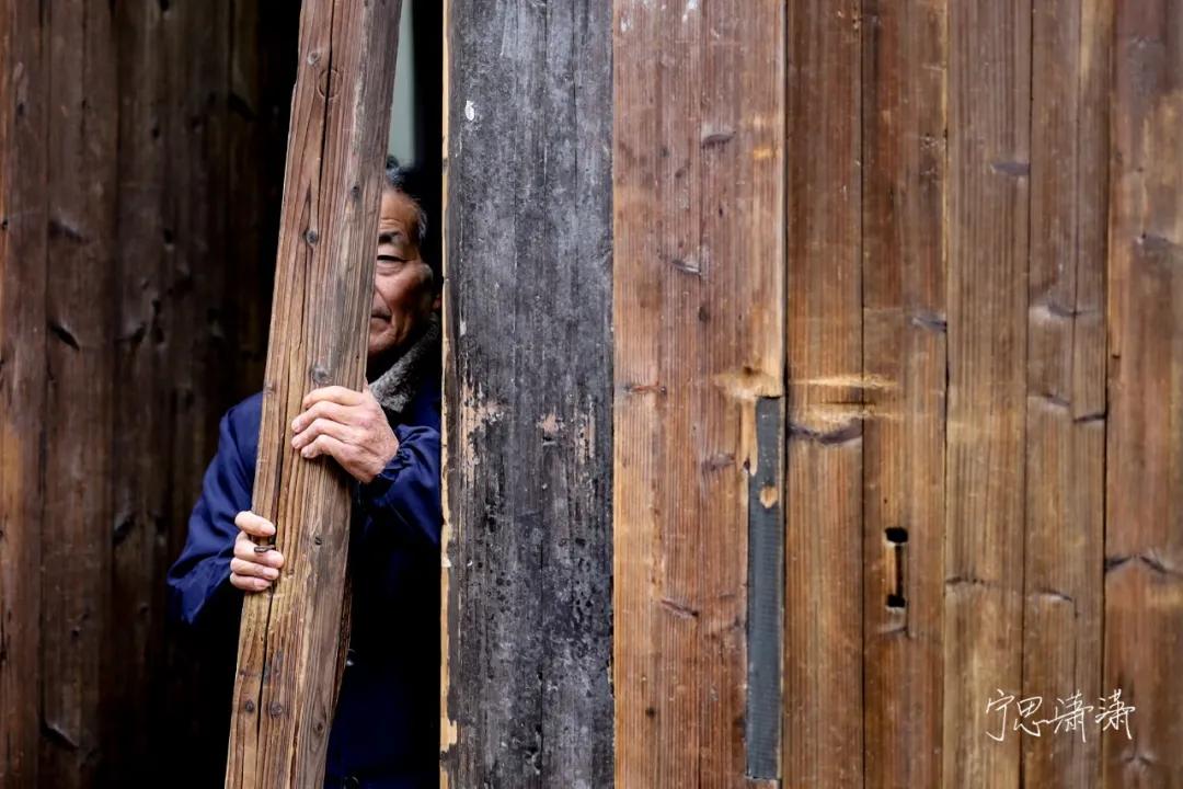 佳能微单rf卡口可用ef镜头吗,佳能微单买转接头还是rf卡口