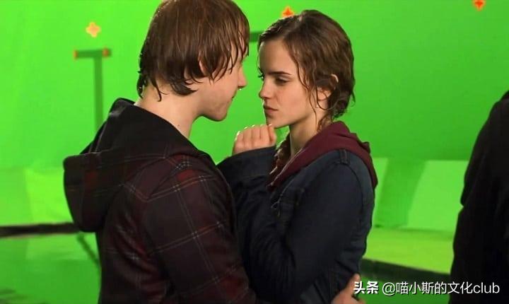 哈利波特罗恩抛弃赫敏的时候,罗恩赫敏的初吻