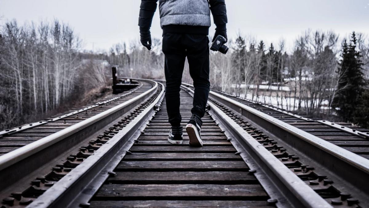 即将展开用英文怎么说,平稳度过英文怎么说