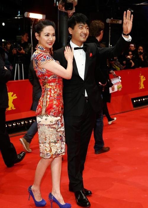 程莉莎说郭晓冬穿军装,郭晓冬老婆程莉莎衣服