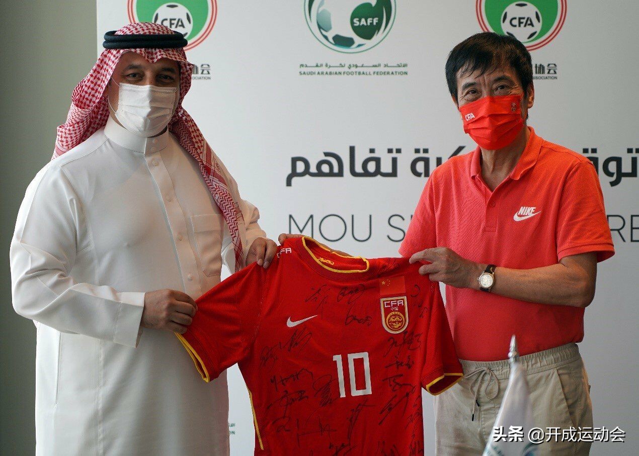 笑话！印度主帅表示：中国足球靠钱进不了世界杯决赛圈！你怎么看