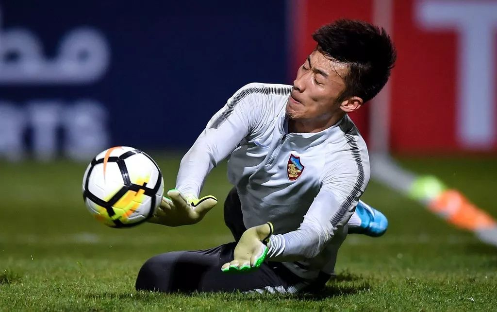 权健老板束昱辉还会投资足球吗,天津权健束辉