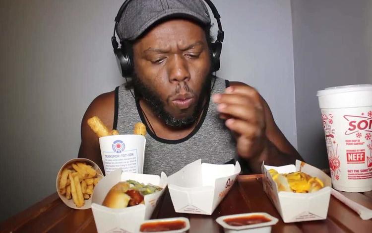 非洲黑人如果像美国黑人那样，吃穿不愁，会像美国黑人那么强壮吗