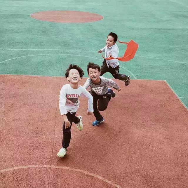 世界微笑日美好生活藏在眼角眉梢,世界微笑日送你最美微笑