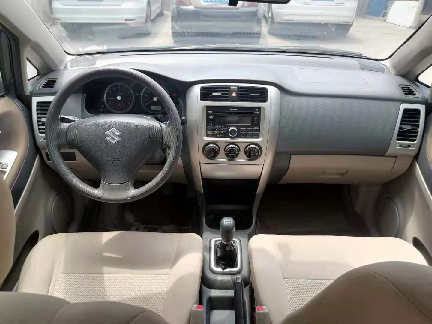 胖哥1万买车,胖哥两百万收奥迪rs6