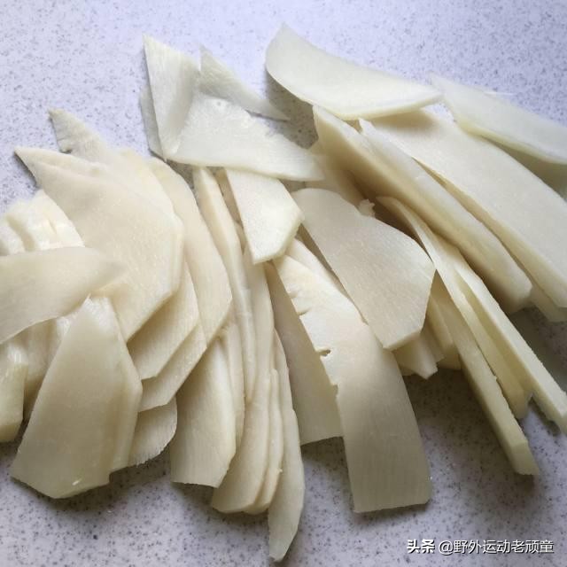 野生小竹笋笋干制作全过程,新鲜毛笋怎么做毛笋干