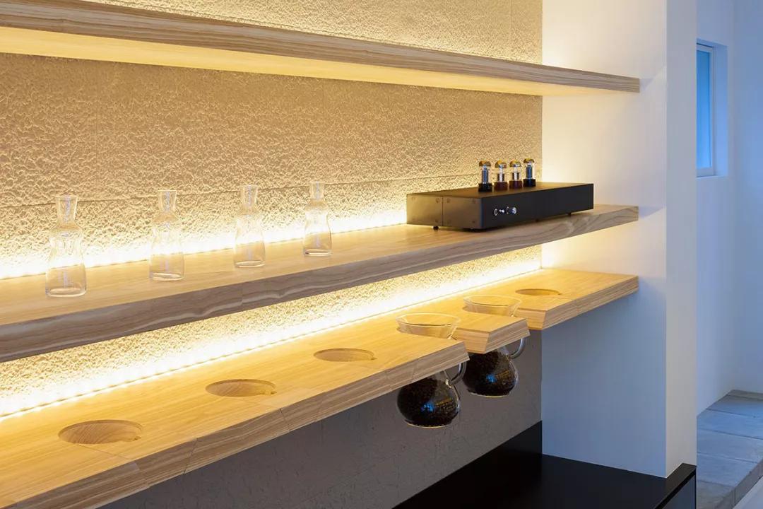 上海神秘咖啡品牌%Arabica，日本设计师青山周平、佐藤大亲自操刀