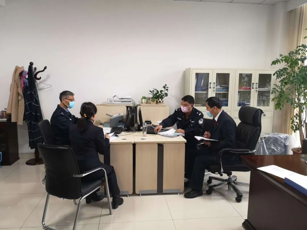 公安部严厉打击疫情哄抬物价,查处哄抬价格法律依据