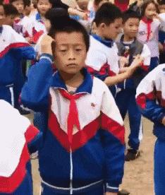 搞笑gif狗子我为这个家操碎了心,搞笑gif图片狗子都开始学坏了