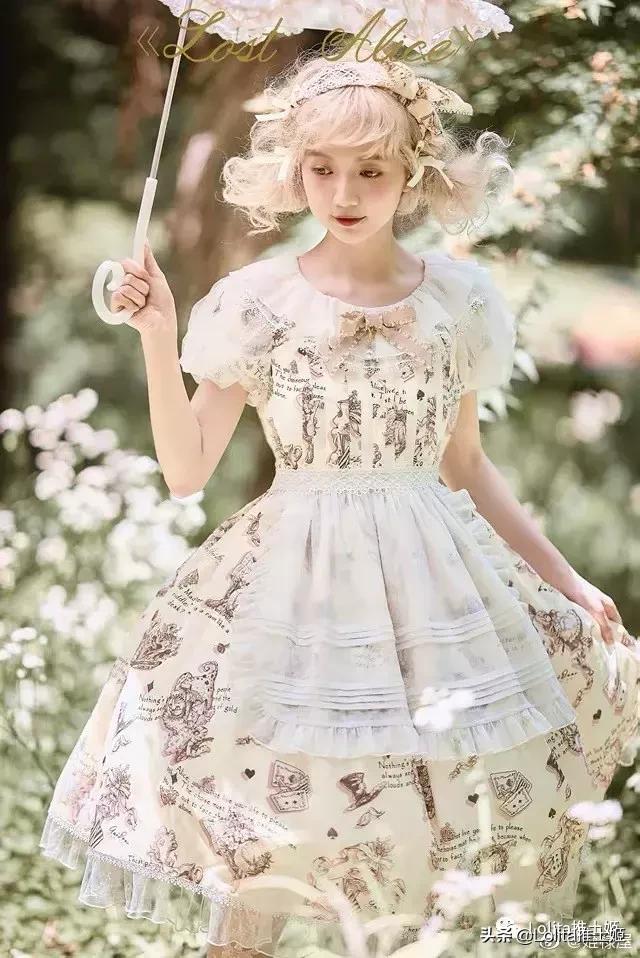 lolita撸猫,lolita撸猫猫