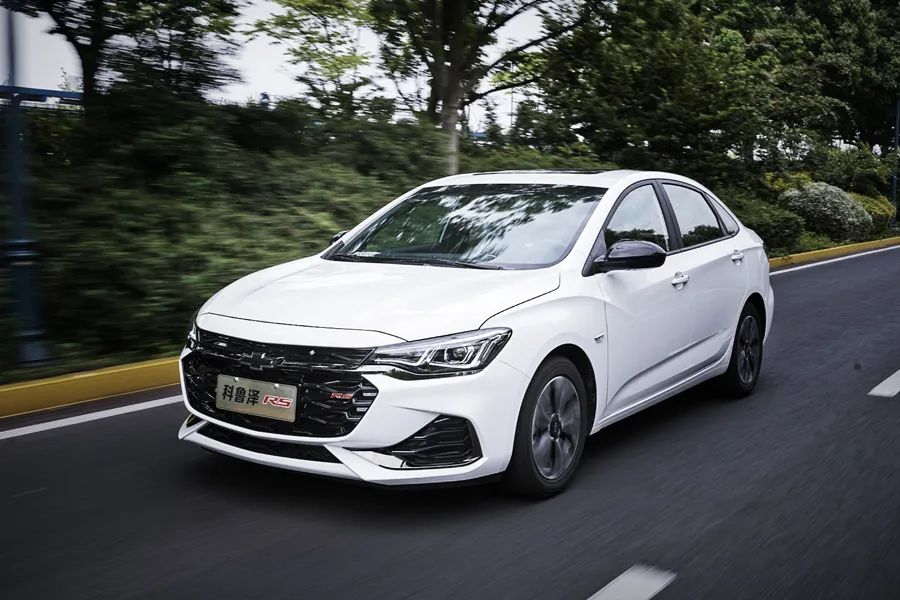 雪佛兰科鲁泽轻混实测,雪佛兰科鲁泽轻混版试驾