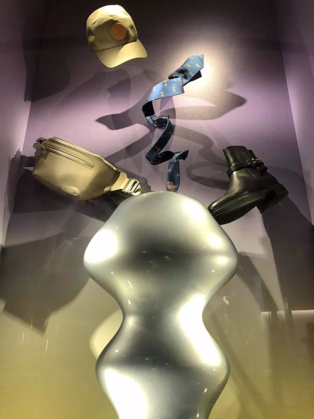 爱马仕橱窗展示设计手绘图,爱马仕2023橱窗设计最新款